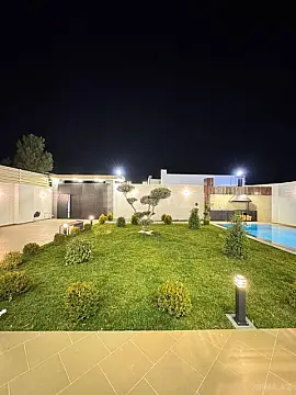 Satılır 5 otaqlı həyət evi 250 m²