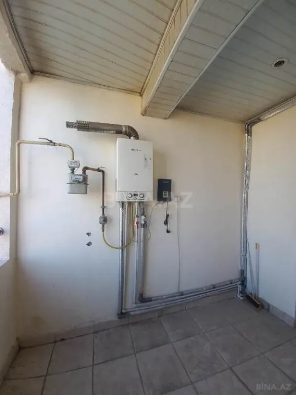 Satılır 4 otaqlı mənzil 185 m²