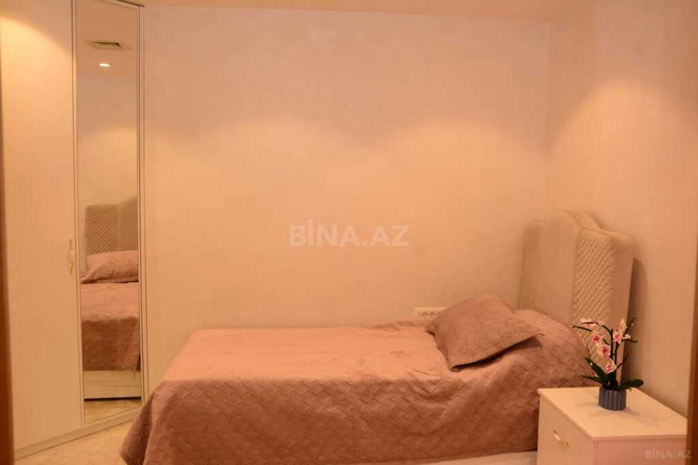 Satılır 3 otaqlı mənzil 100 m²