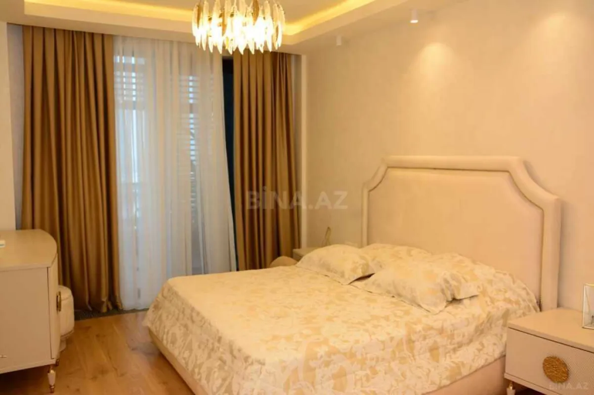 Satılır 3 otaqlı mənzil 100 m²