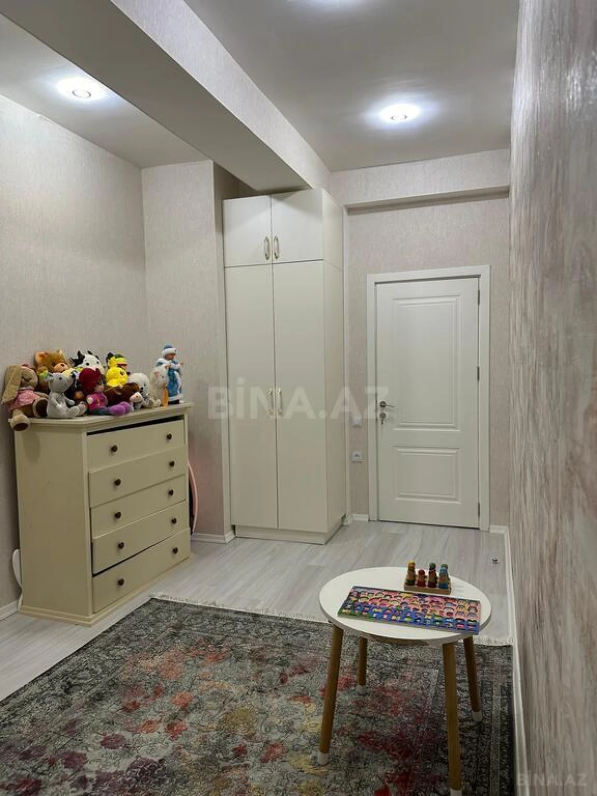 Satılır 3 otaqlı mənzil 90 m²