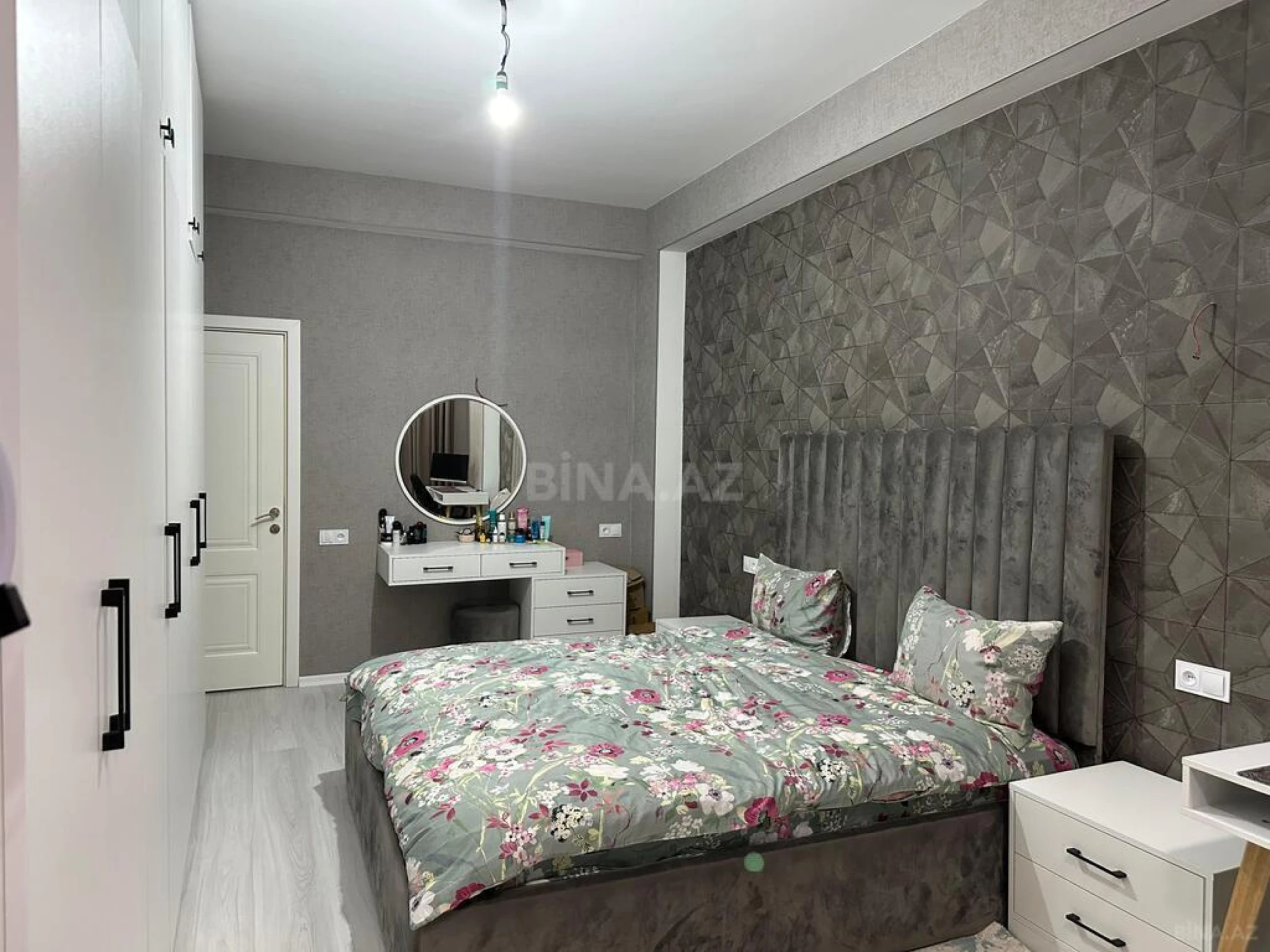 Satılır 3 otaqlı mənzil 90 m²