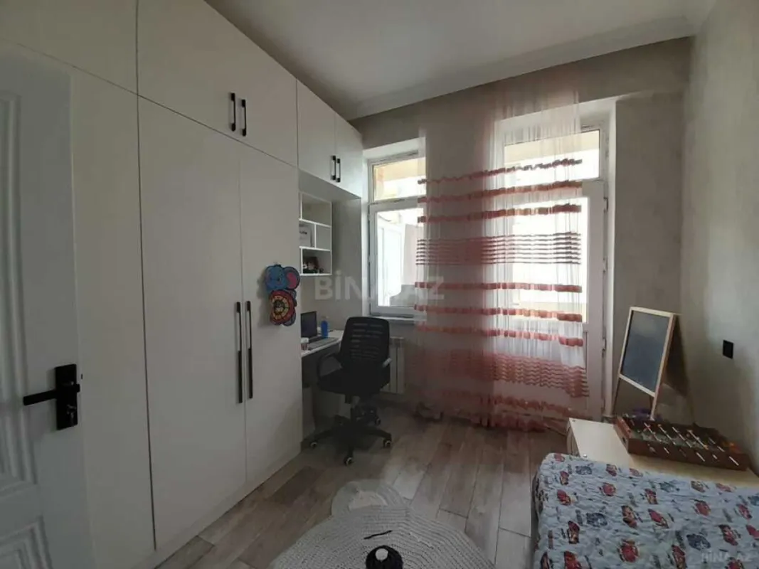 Satılır 3 otaqlı mənzil 95 m²