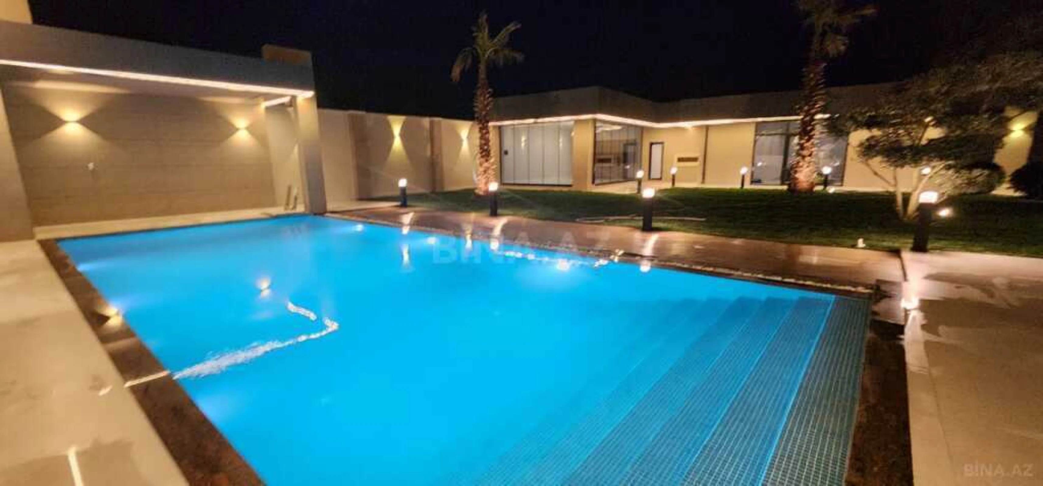 Satılır 6 otaqlı həyət evi 450 m²