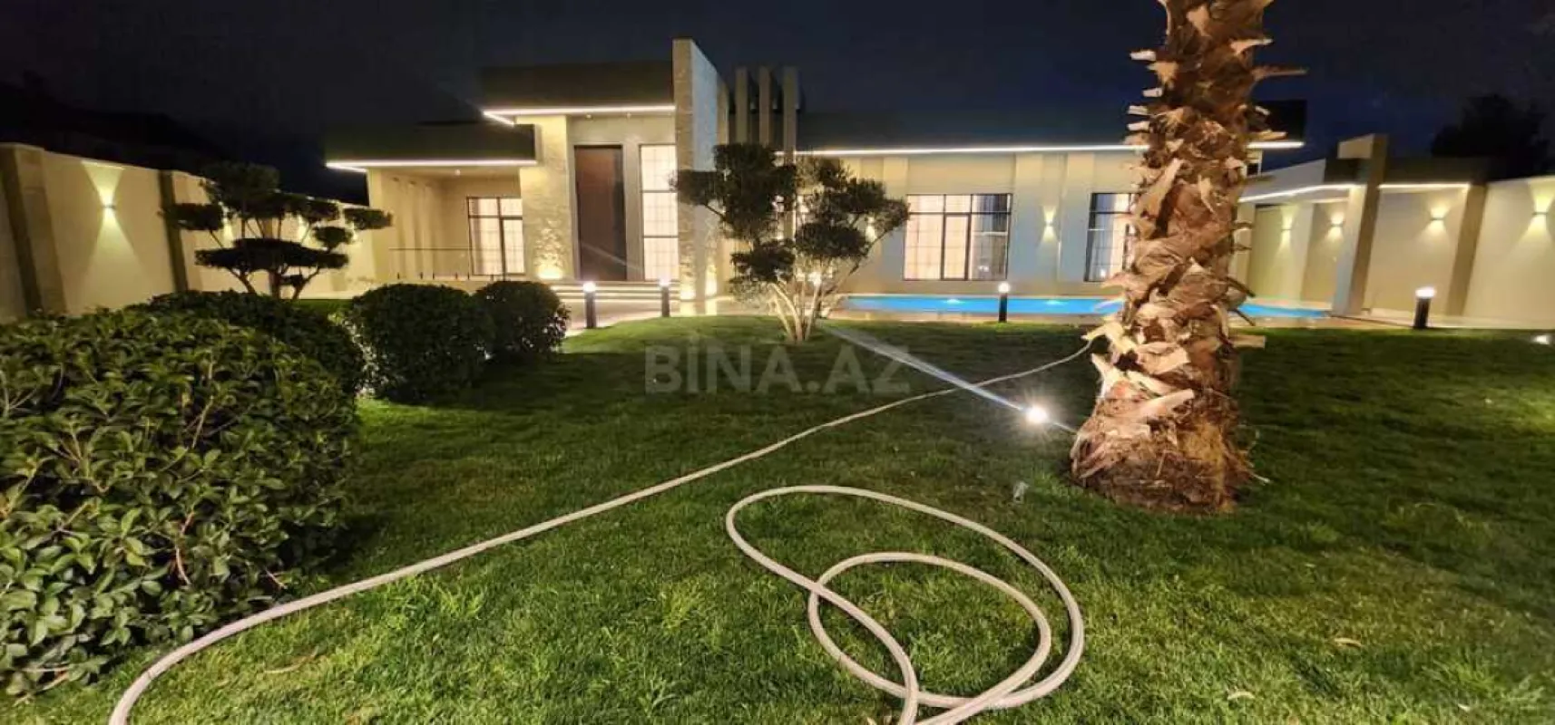 Satılır 6 otaqlı həyət evi 450 m²