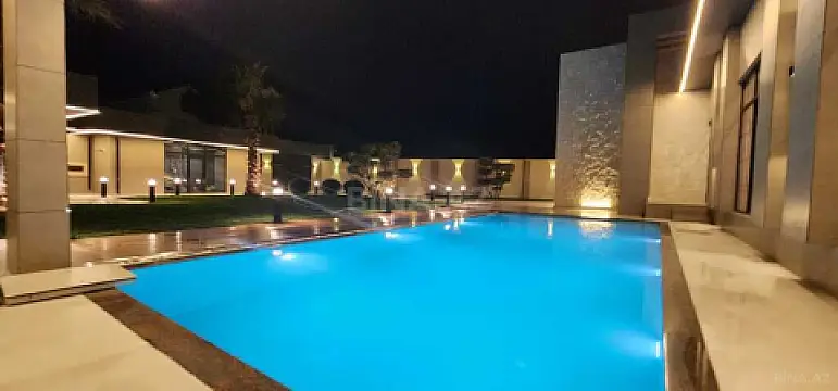 Satılır 6 otaqlı həyət evi 450 m²