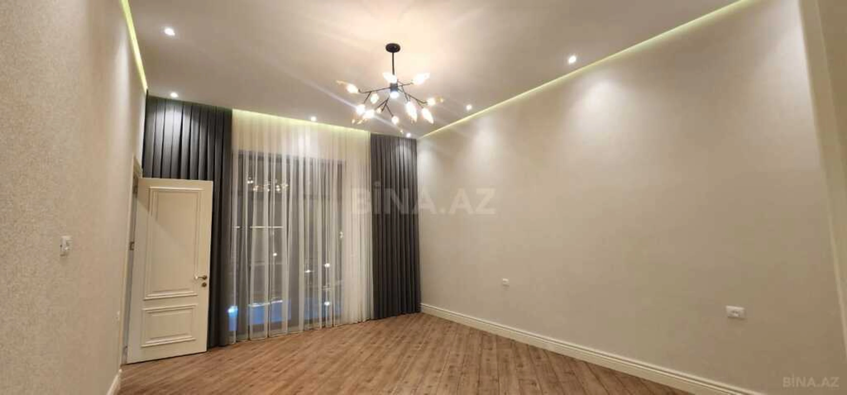 Satılır 6 otaqlı həyət evi 450 m²
