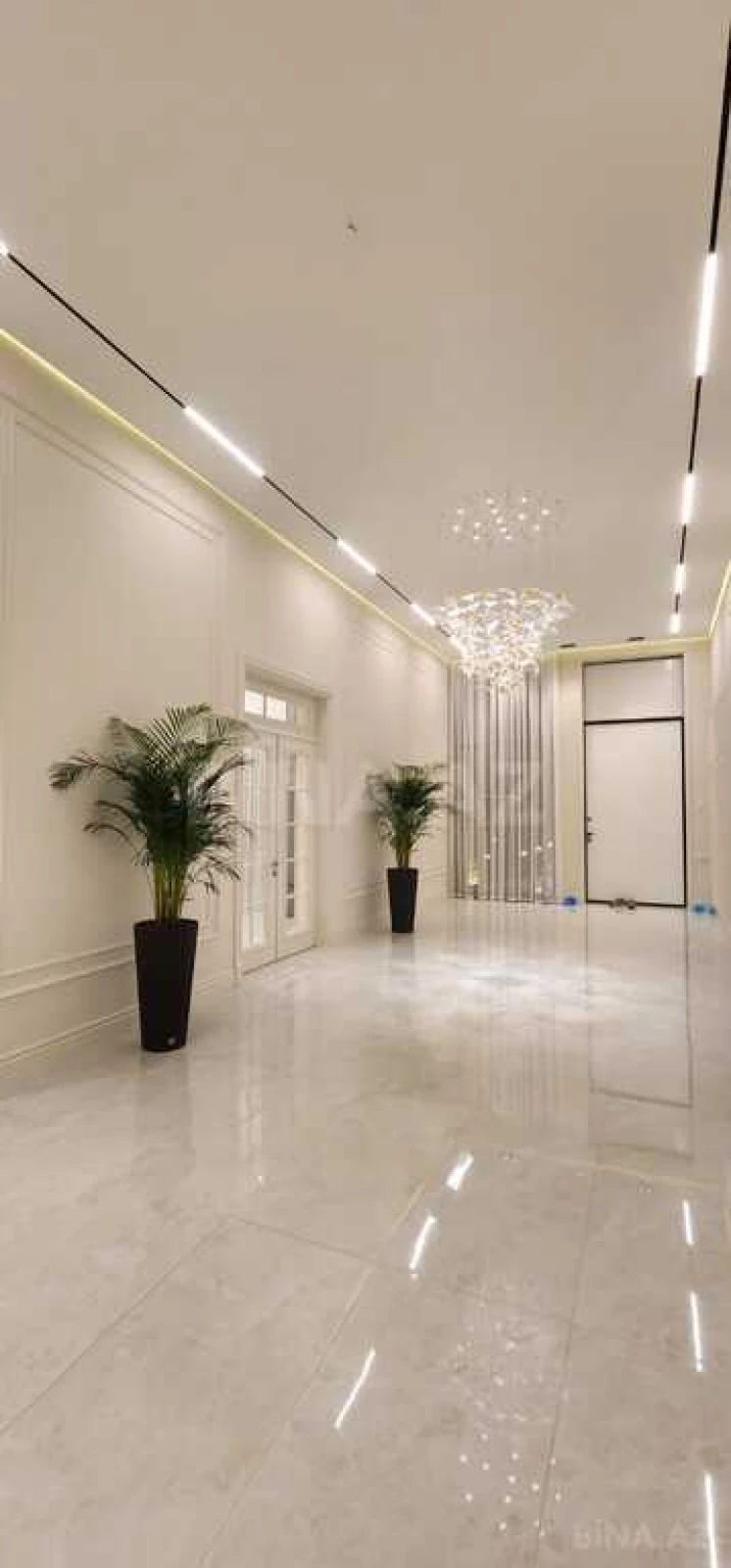 Satılır 6 otaqlı həyət evi 450 m²