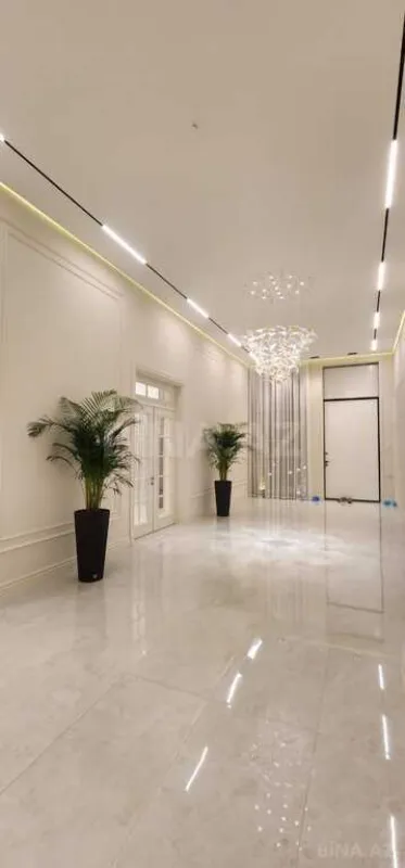 Satılır 6 otaqlı həyət evi 450 m²