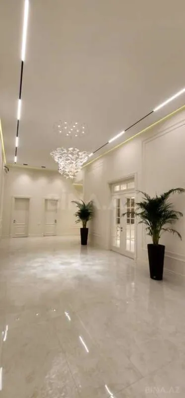 Satılır 6 otaqlı həyət evi 450 m²