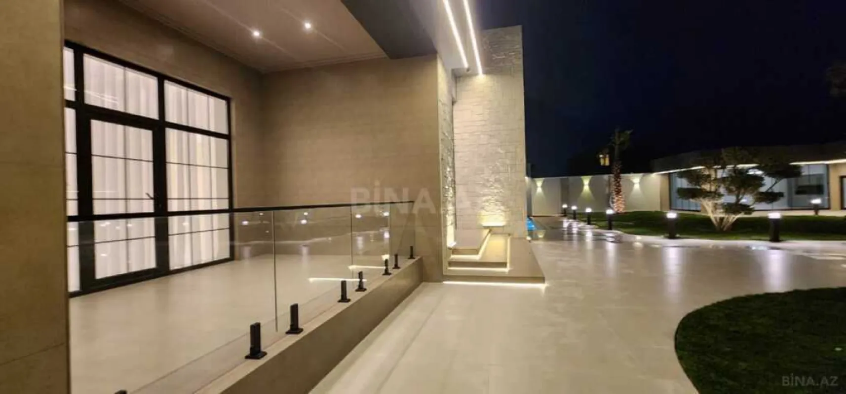 Satılır 6 otaqlı həyət evi 450 m²