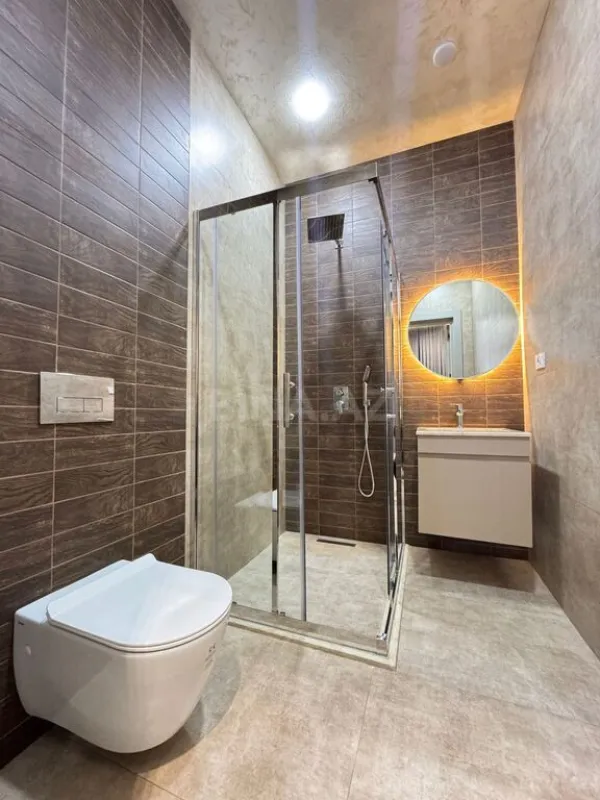 Satılır 5 otaqlı həyət evi 260 m²