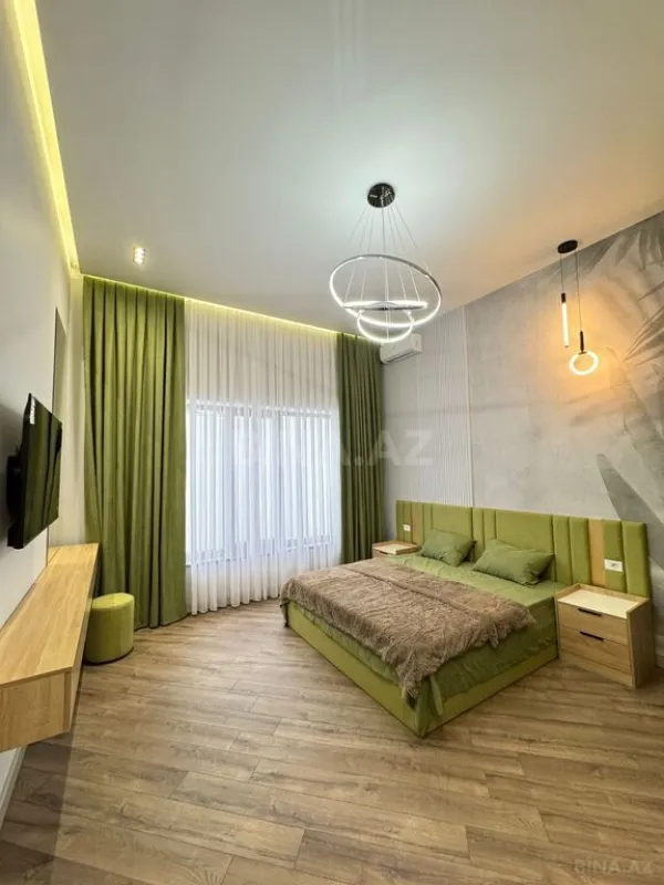 Satılır 5 otaqlı həyət evi 260 m²