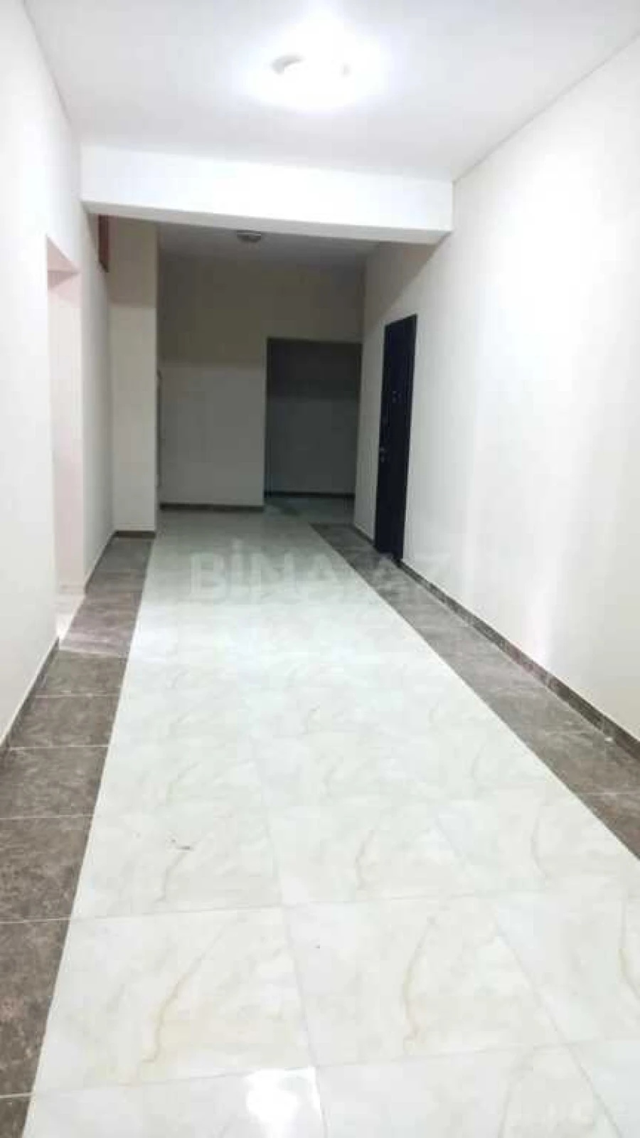 Satılır 2 otaqlı mənzil 77 m²