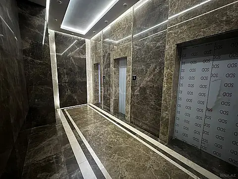 Satılır 2 otaqlı mənzil 77 m²