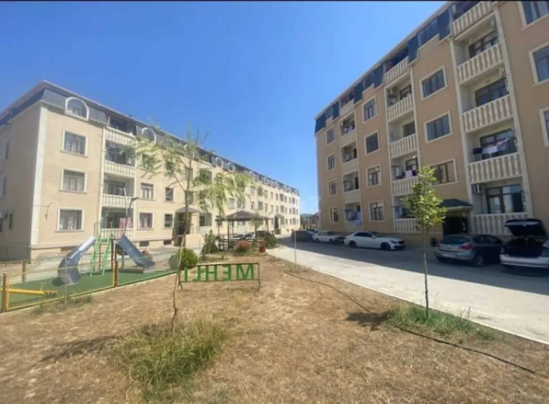 Satılır 1 otaqlı mənzil 42 m²