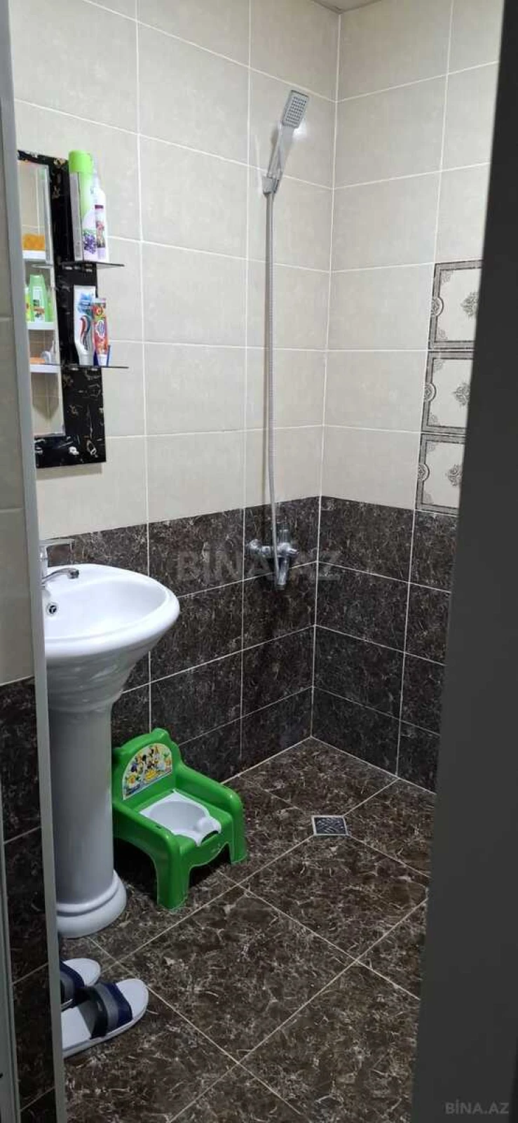 Satılır 1 otaqlı mənzil 42 m²