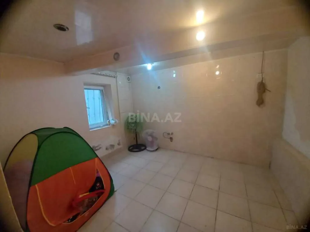 Satılır 6 otaqlı həyət evi 172 m²