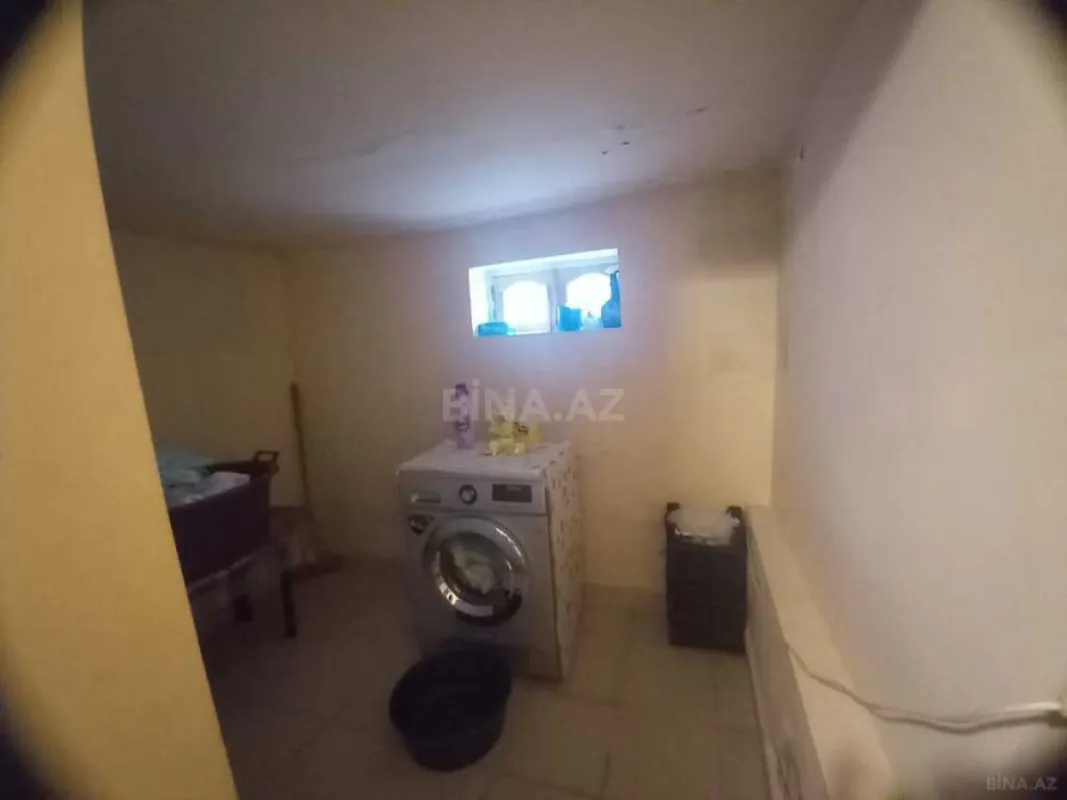 Satılır 6 otaqlı həyət evi 172 m²