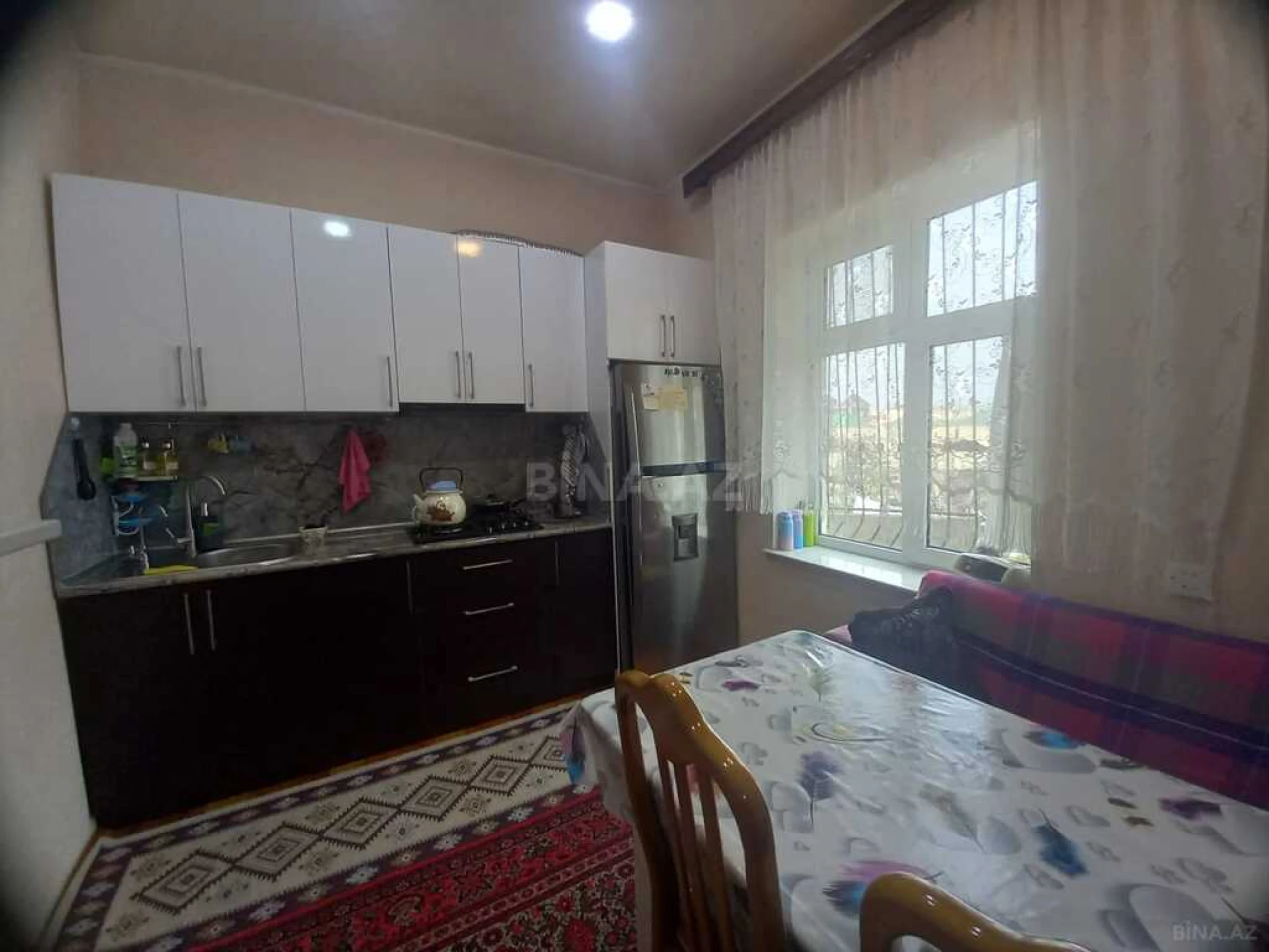 Satılır 6 otaqlı həyət evi 172 m²
