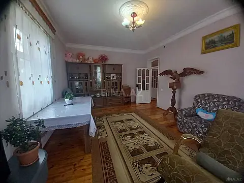 Satılır 6 otaqlı həyət evi 172 m²