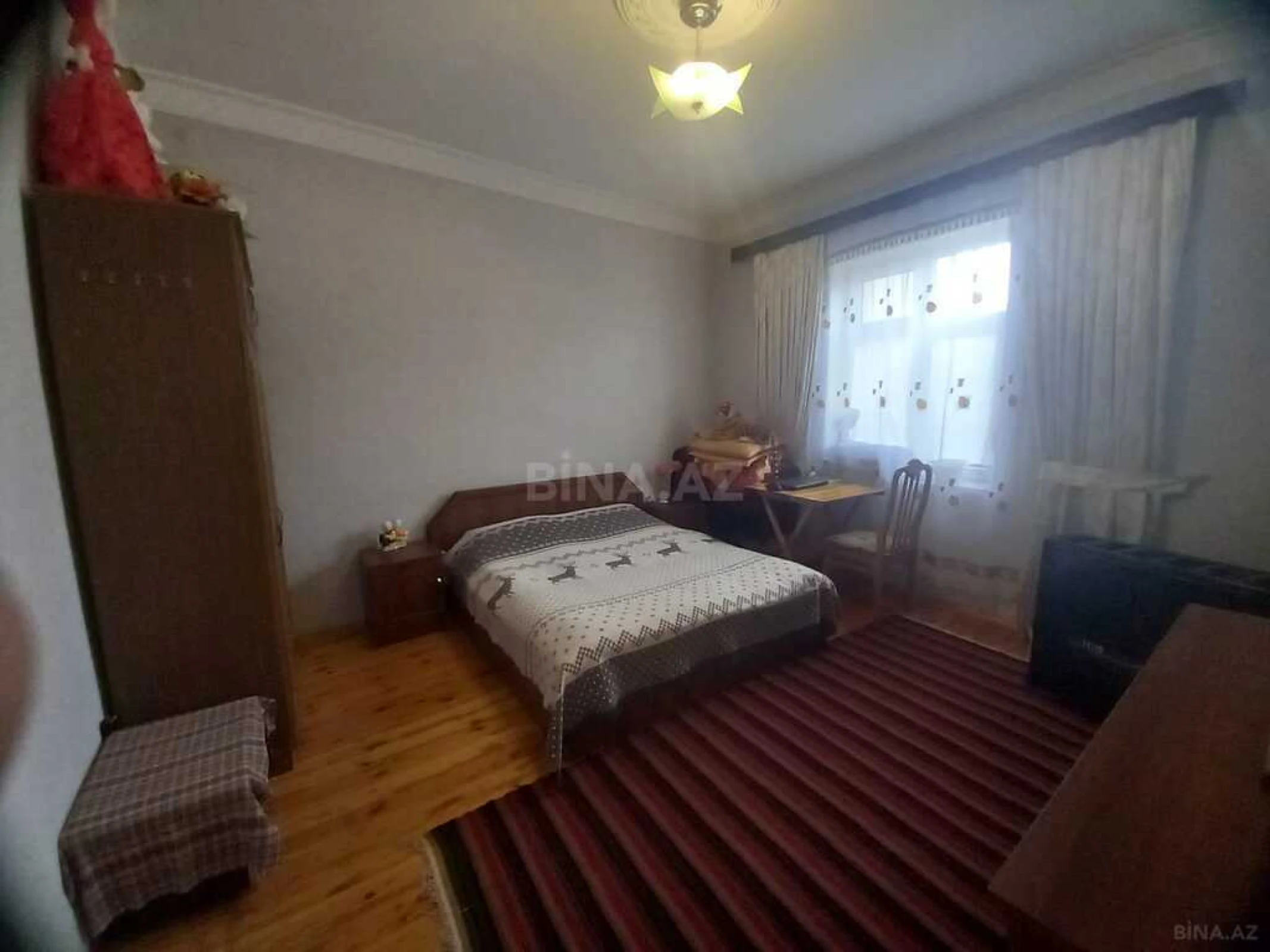 Satılır 6 otaqlı həyət evi 172 m²