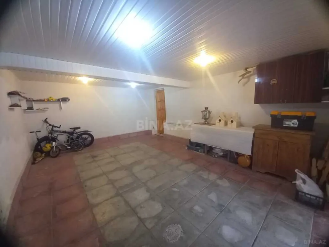 Satılır 6 otaqlı həyət evi 172 m²