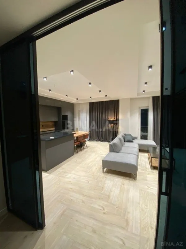 Kirayə verilir 2 otaqlı mənzil 90 m²