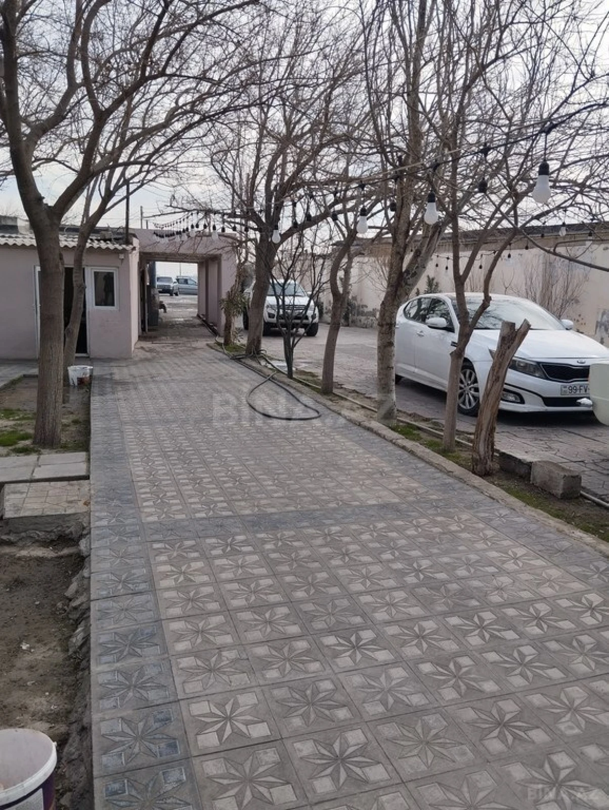 Satılır obyekt 860 m²
