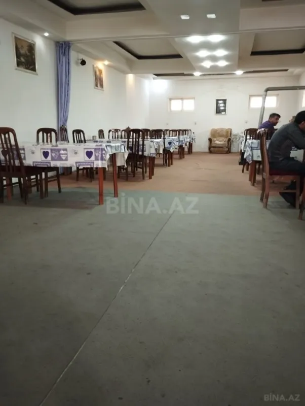 Satılır obyekt 860 m²