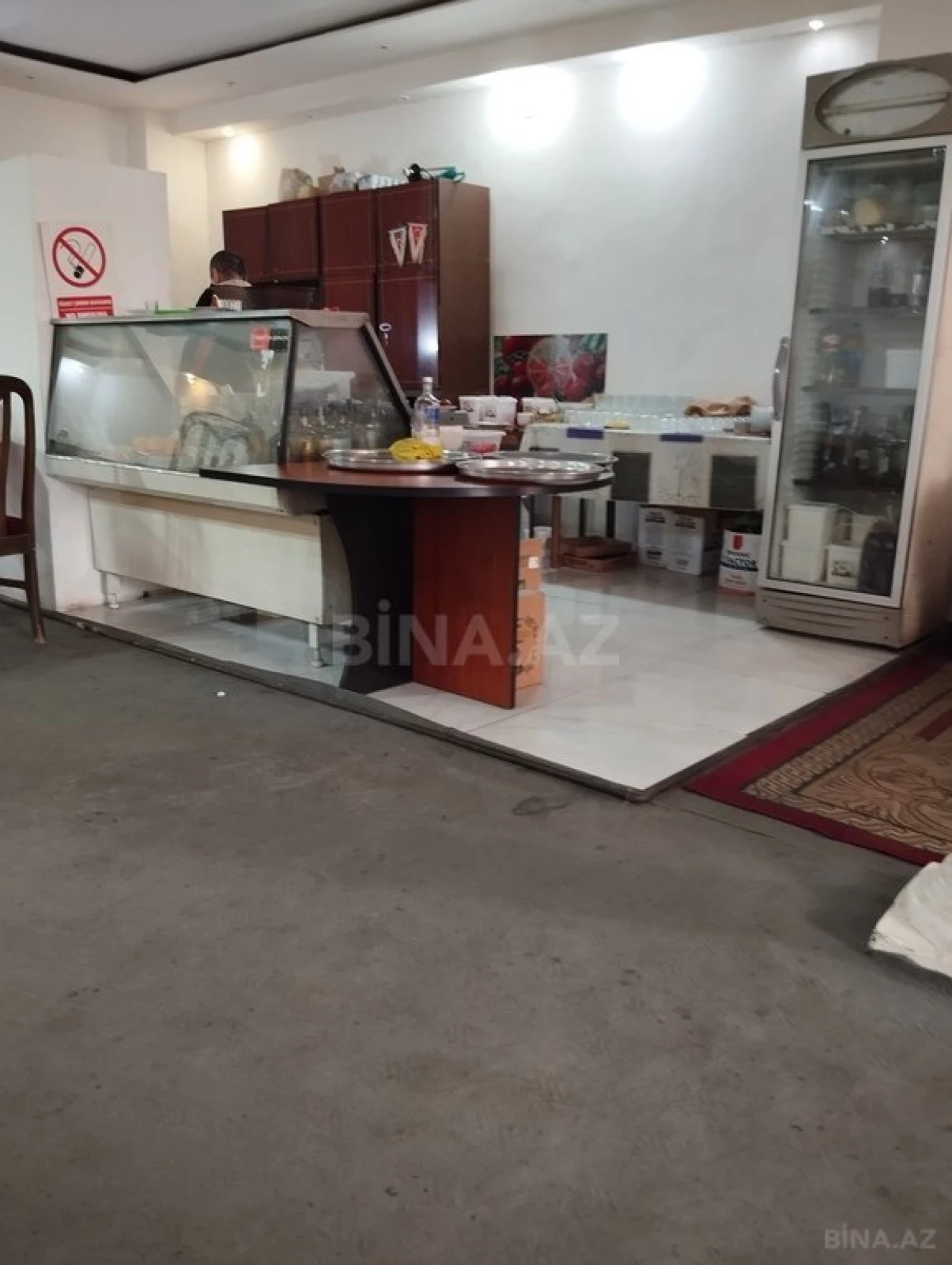 Satılır obyekt 860 m²