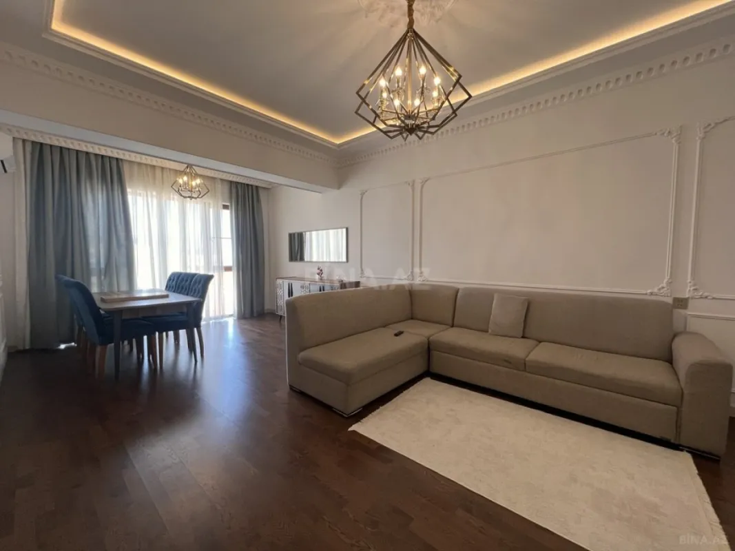 Kirayə verilir 3 otaqlı mənzil 141 m²