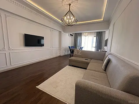 Kirayə verilir 3 otaqlı mənzil 141 m²