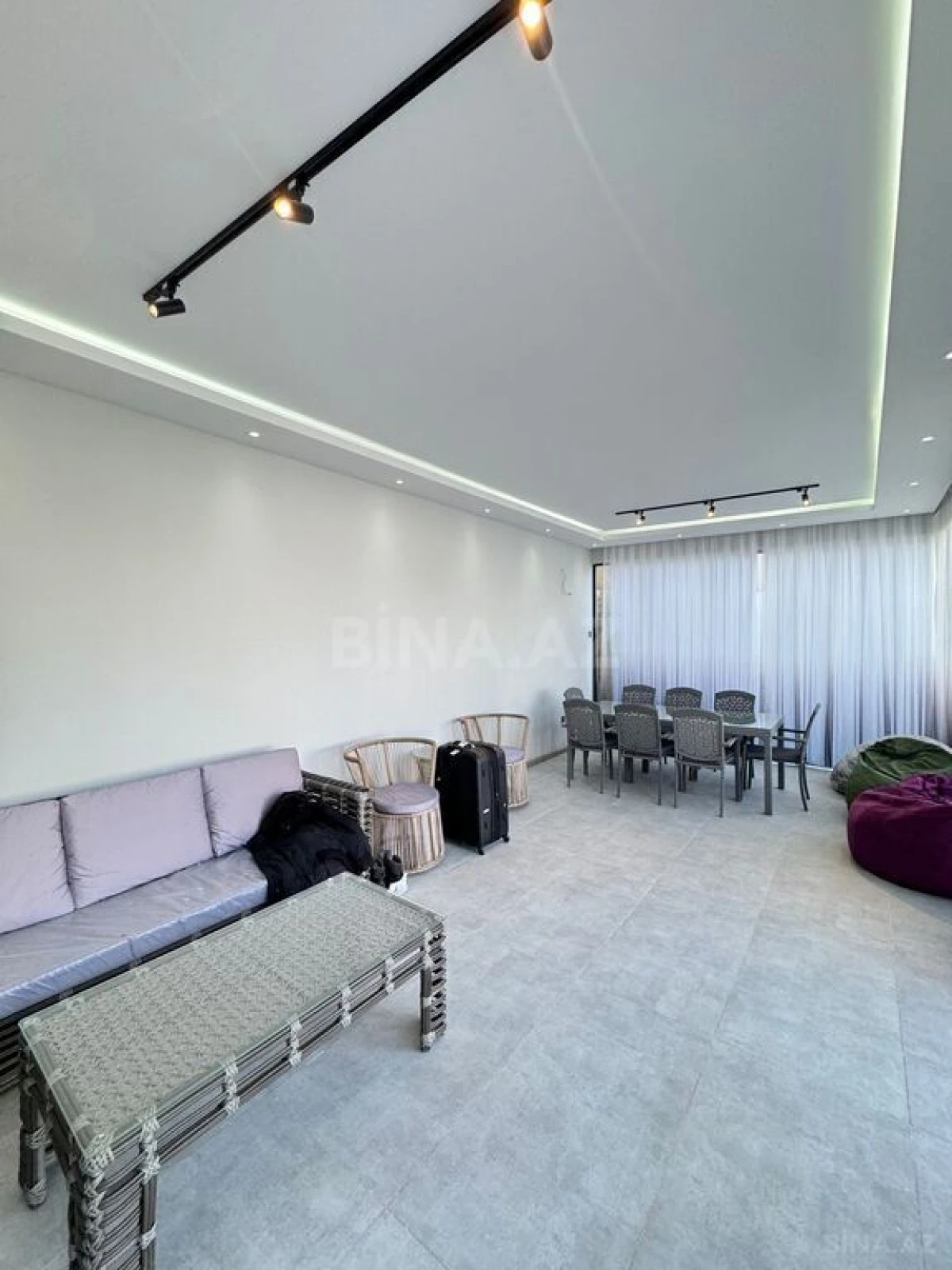 Satılır 6 otaqlı həyət evi 450 m²