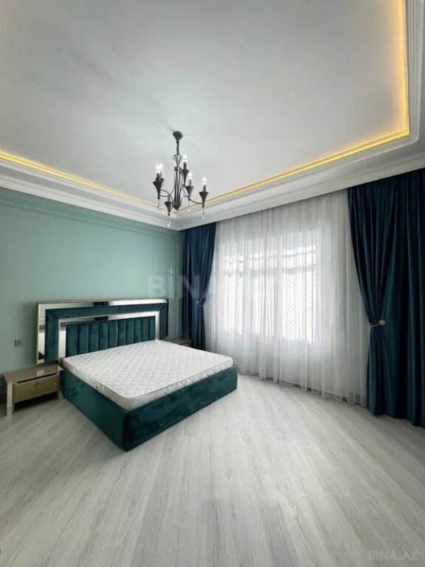 Satılır 6 otaqlı həyət evi 450 m²