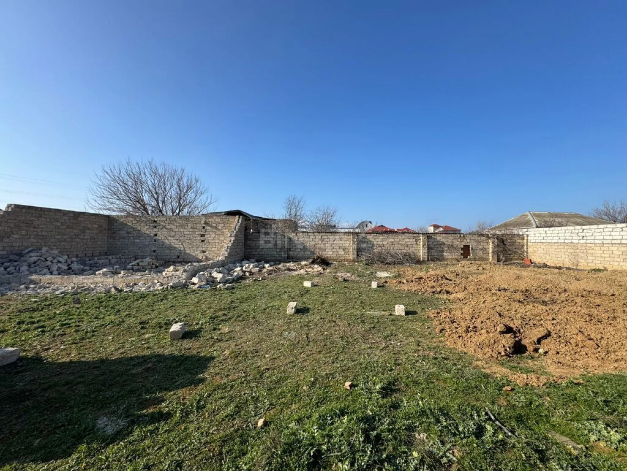 Satılır torpaq sahəsi 6 m²