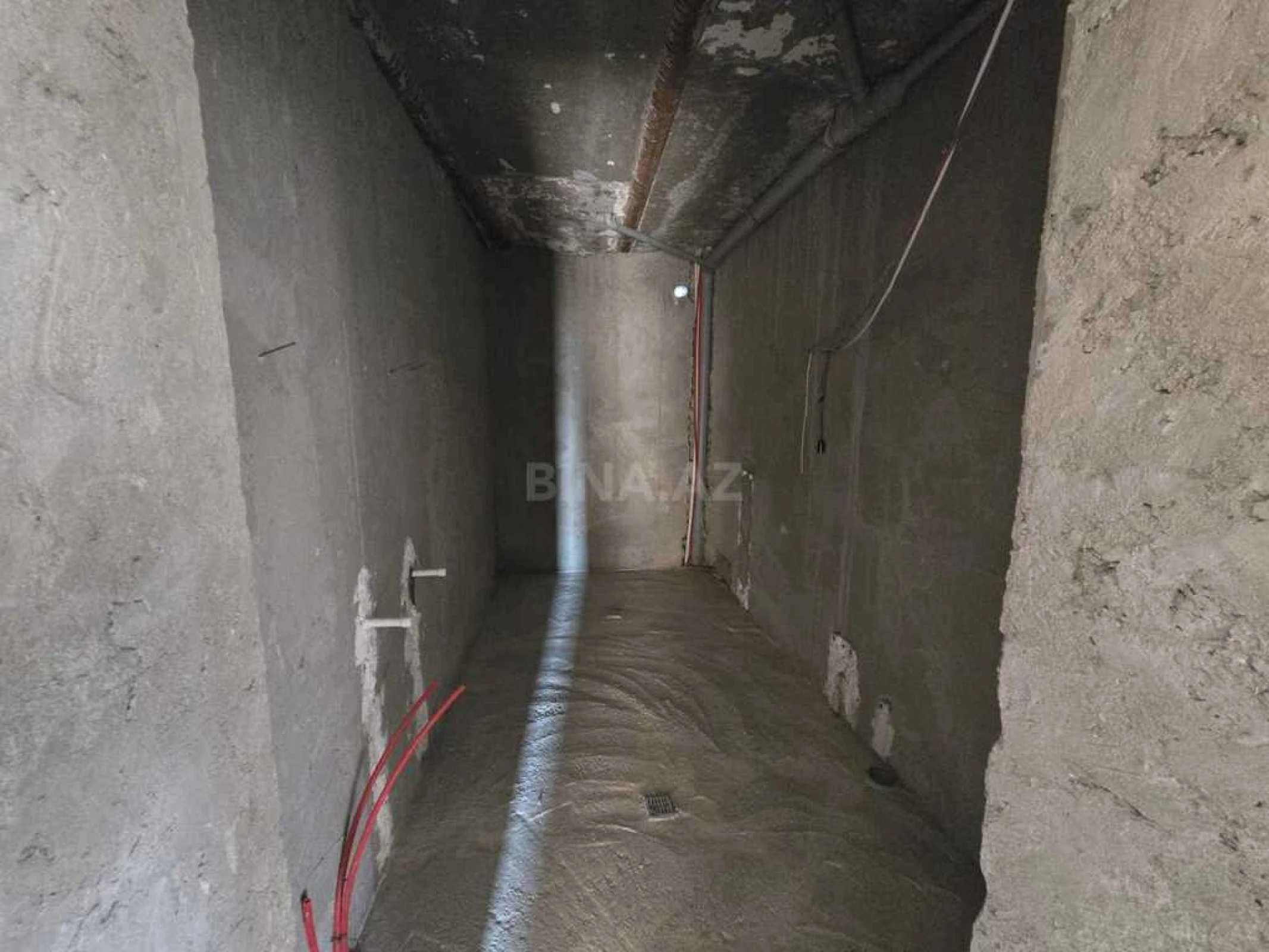 Satılır 6 otaqlı həyət evi 240 m²