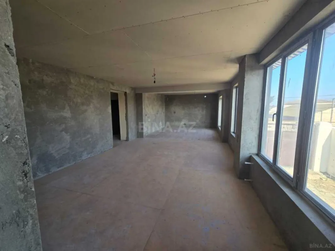 Satılır 6 otaqlı həyət evi 240 m²