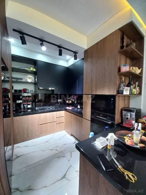Satılır 3 otaqlı mənzil 102.5 m²