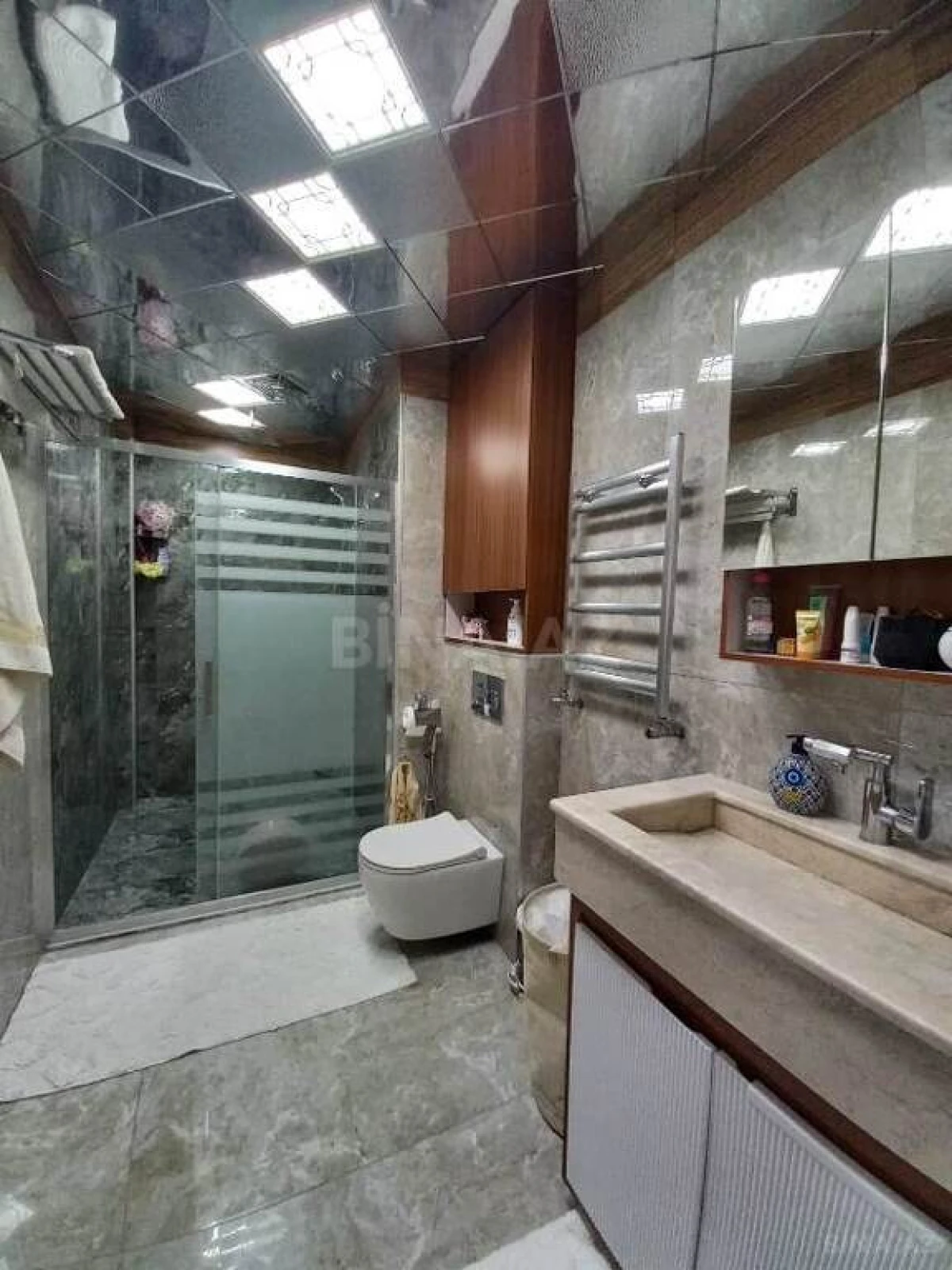 Satılır 3 otaqlı mənzil 102.5 m²