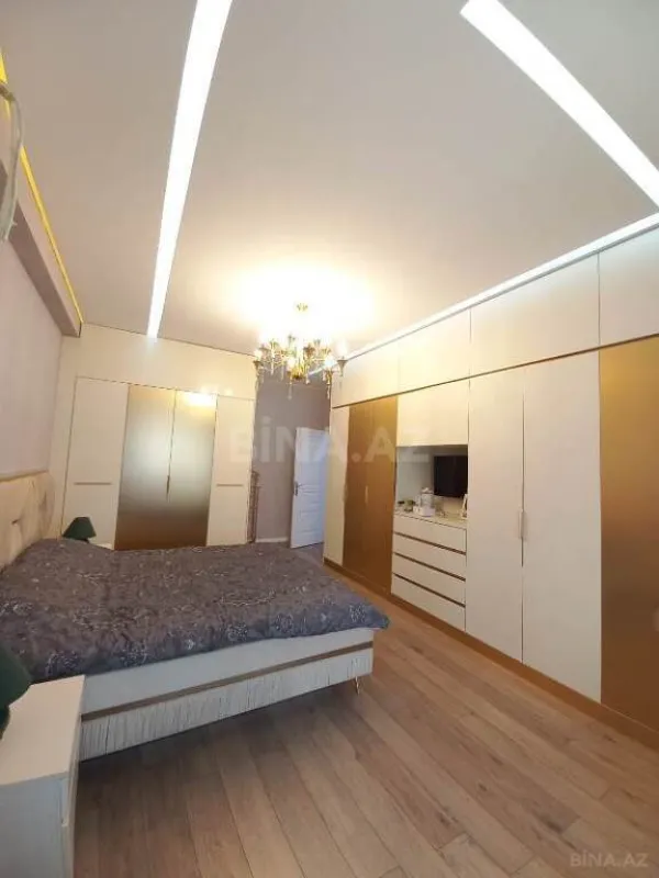 Satılır 3 otaqlı mənzil 102.5 m²