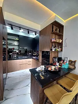 Satılır 3 otaqlı mənzil 102.5 m²