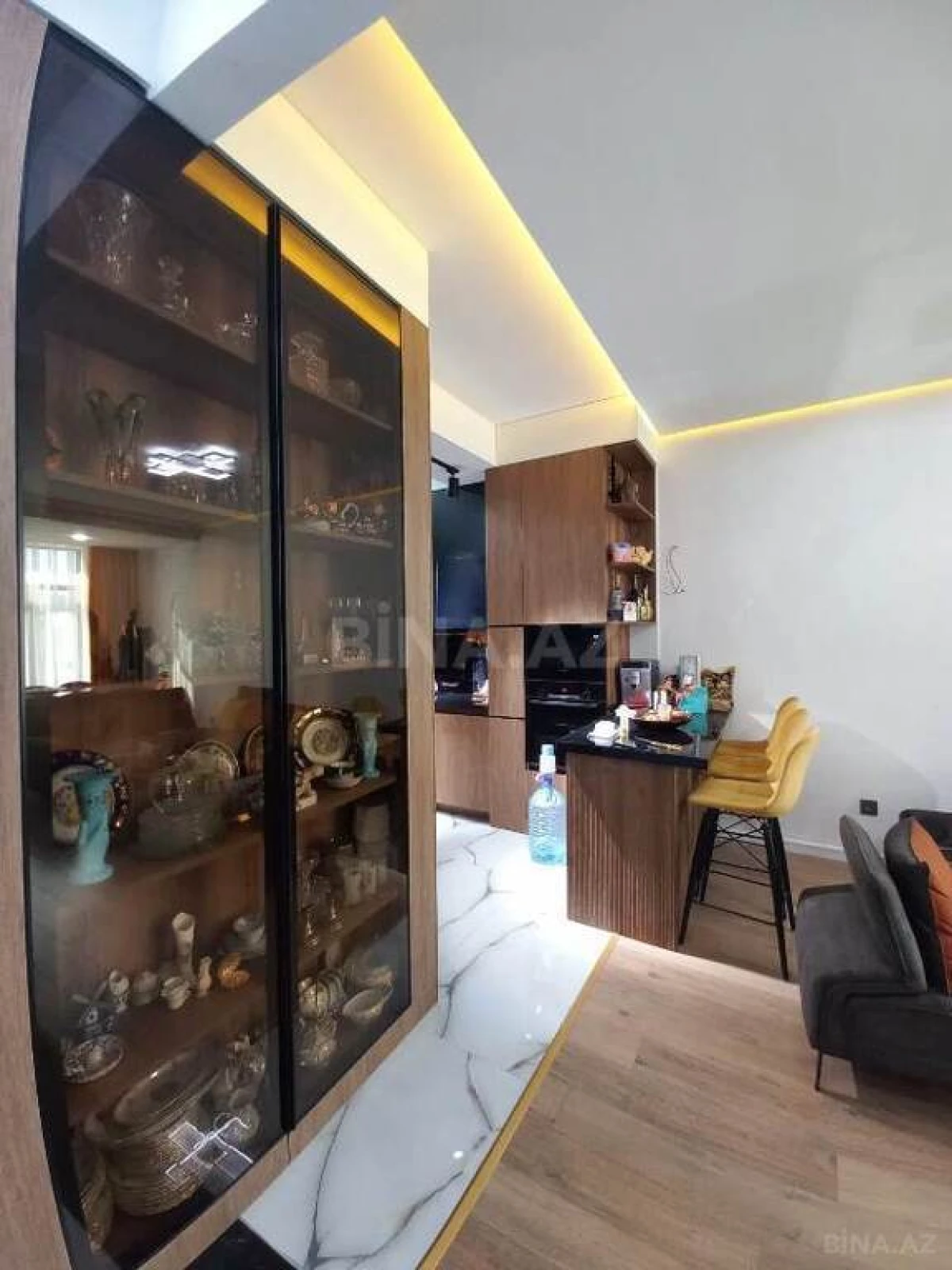 Satılır 3 otaqlı mənzil 102.5 m²