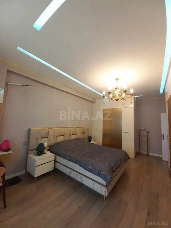 Satılır 3 otaqlı mənzil 102.5 m²