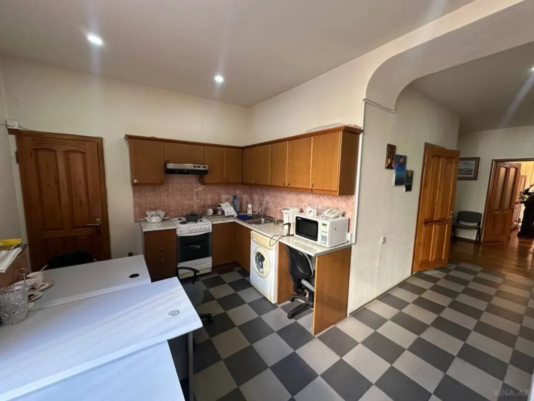 Satılır 3 otaqlı mənzil 103.7 m²