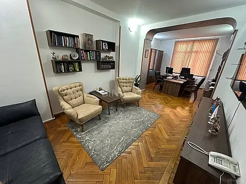 Satılır 3 otaqlı mənzil 103.7 m²