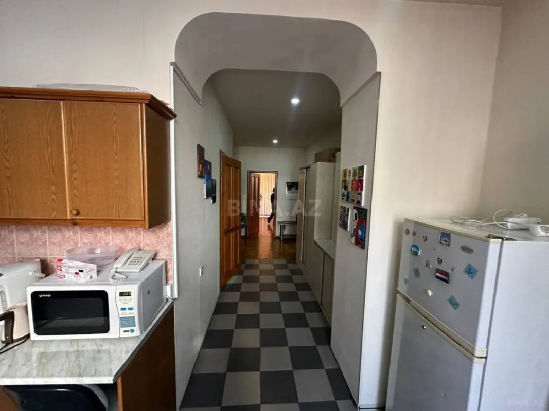 Satılır 3 otaqlı mənzil 103.7 m²
