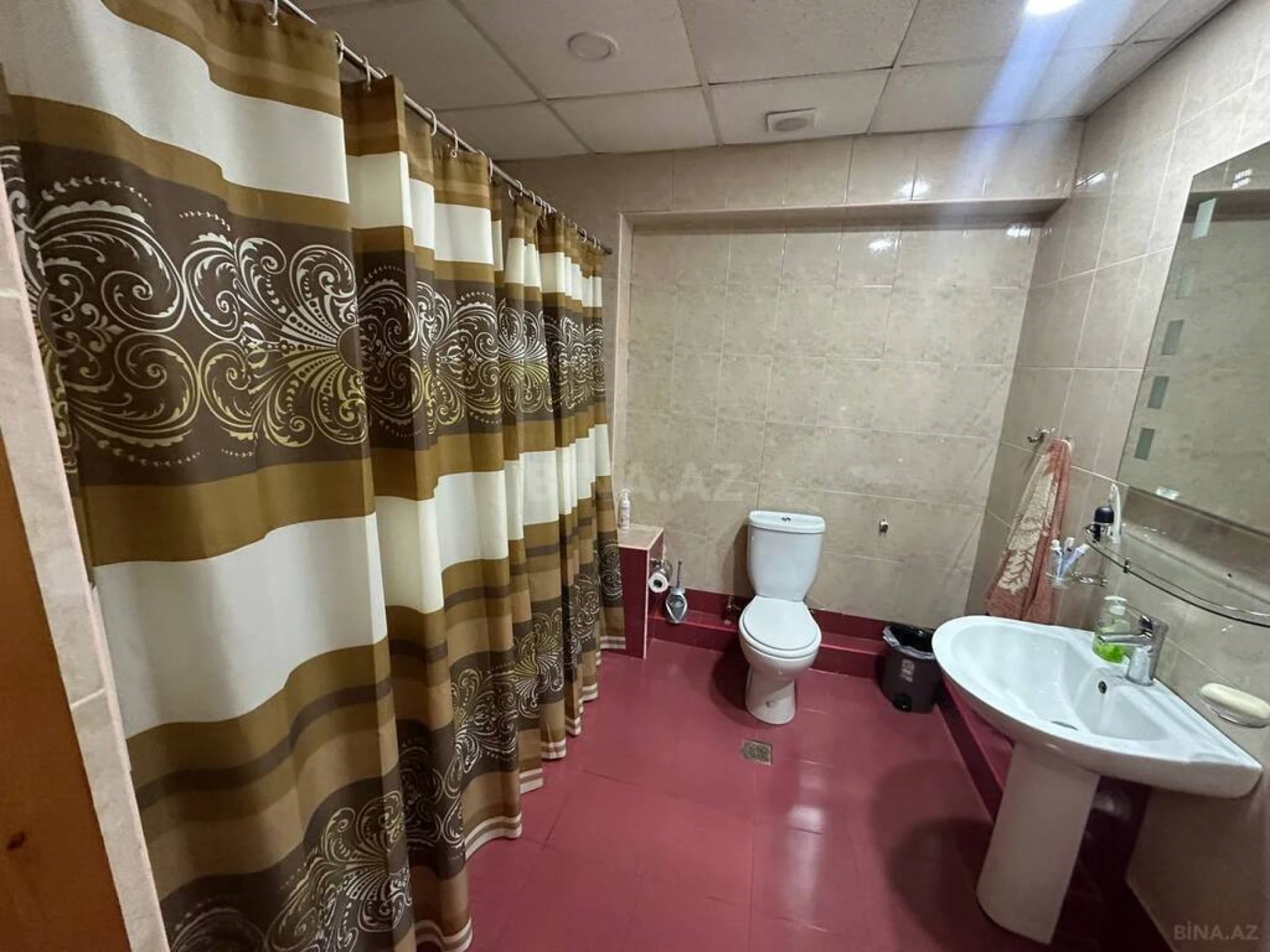 Satılır 3 otaqlı mənzil 103.7 m²