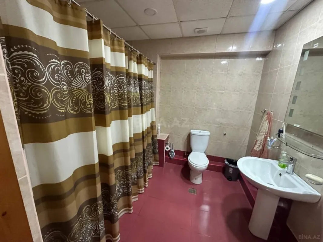 Satılır 3 otaqlı mənzil 103.7 m²