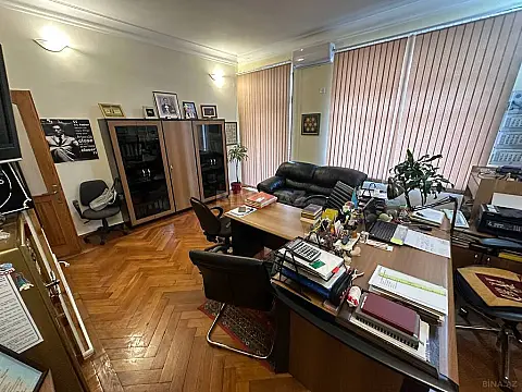 Satılır 3 otaqlı mənzil 103.7 m²